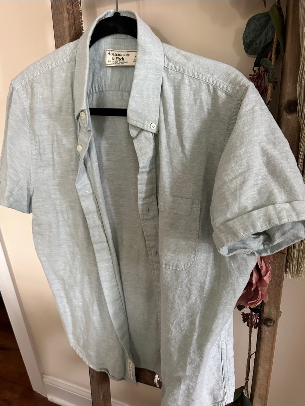 Abercrombie & Fitch Pale Blue Short-Sleeve Button-Down Shirt